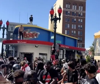 Hotboys Exterior Party